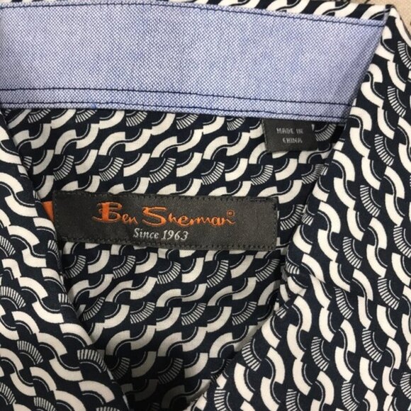 Ben Sherman Fan Print ShortSleeve Modern Fit Shirt - Picture 6 of 9